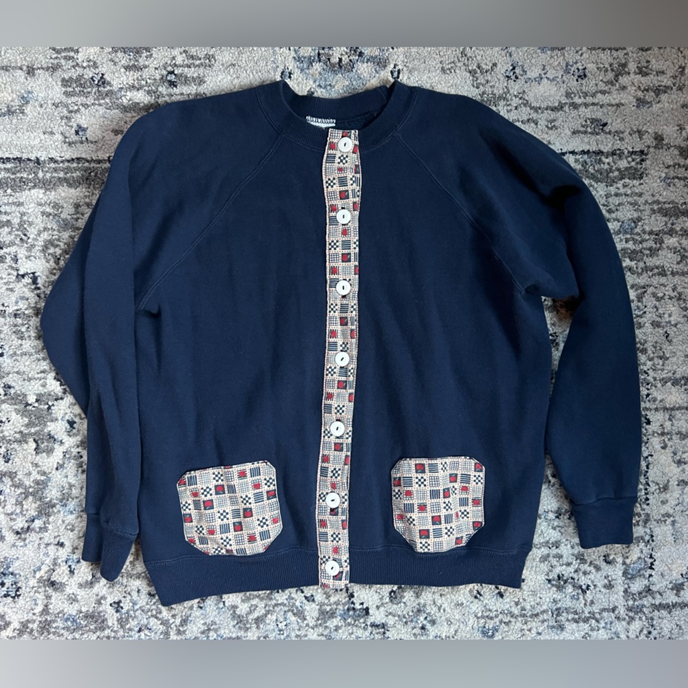 Vintage Womens Button Down Sweatshirt w/ Apple Print Navy Teacher